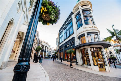 los angeles rodeo drive stores.